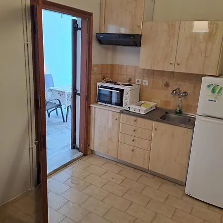 P.a.g Apartment Nea Roda