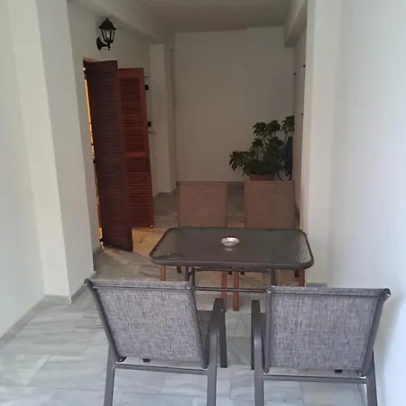 P.a.g Apartment Nea Roda